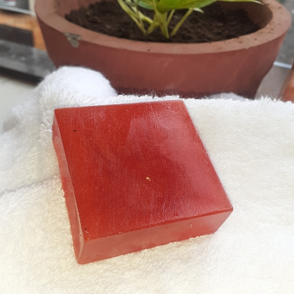 Red Wine Soap (Pack of 2) - Picture 2 of 3